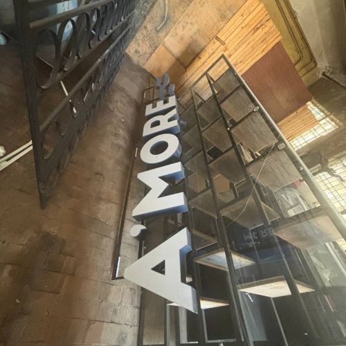 Рекламная  вывеска Amore