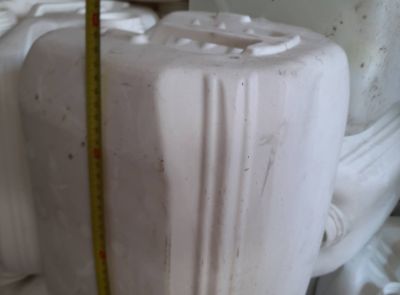 Канистры белые 20 л (без крышек, 140 шт.)