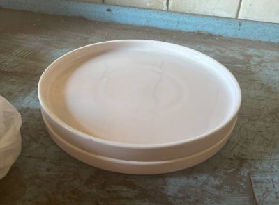 Посуда и часы согласно перечню