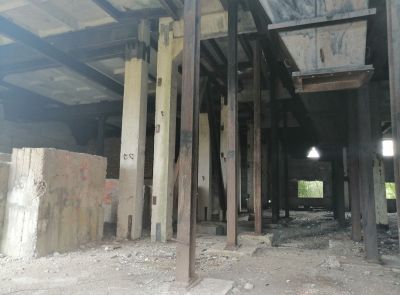 Незавершенный строительством цех стеклотары