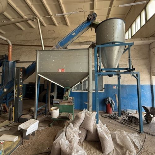 Узел фасовки в комплекте с бункером, весами и циклоном