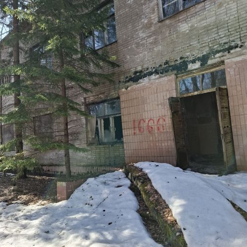 Комплекс зданий бывшего военного городка №67 "Дубовка"